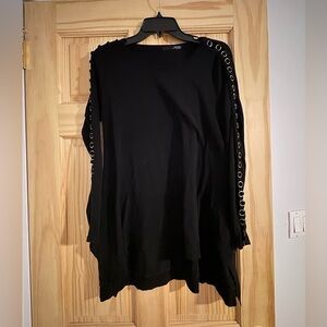 Ariella Grommet Black High-Low Long Sleeve